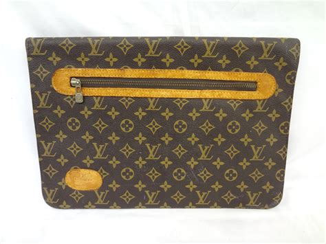 louis vuitton document holder|louis vuitton padfolio.